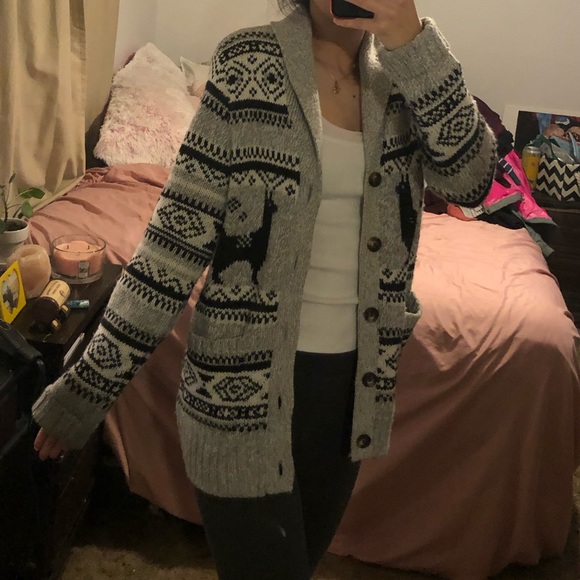 Old Navy Mens Christmas Llama Cardigan 